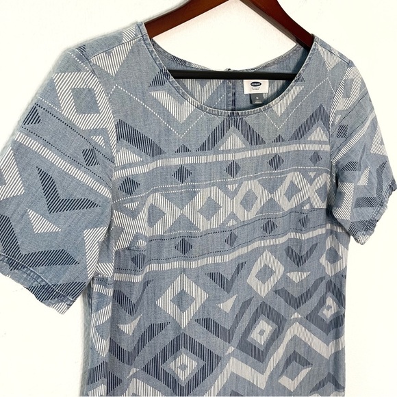 Old Navy Aztec Geometric Print Chambray Shift Dress Size M - Picture 3 of 9